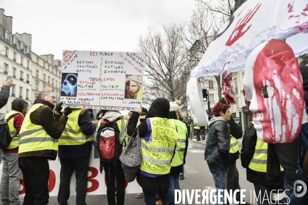 Manifestation Gilets jaunes, marche blanche pour les blessés du 2 février 2019 à Paris.