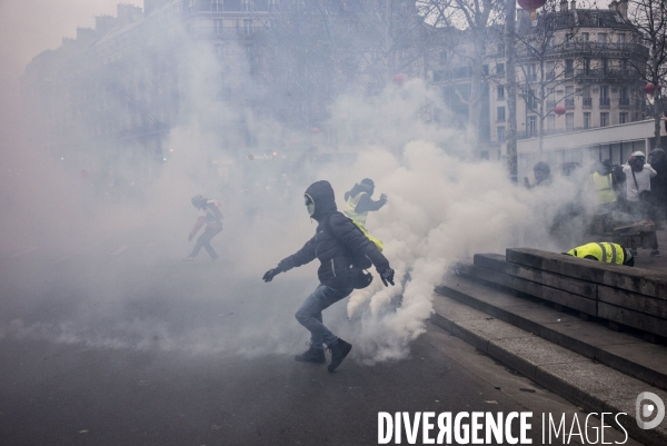 Acte 12 des gilets jaunes a paris.