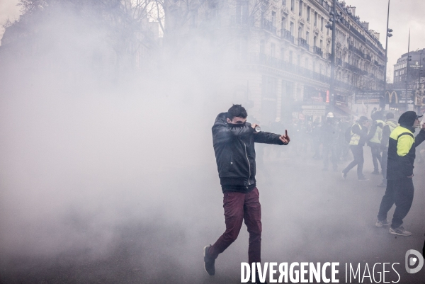 Acte 12 des gilets jaunes a paris.