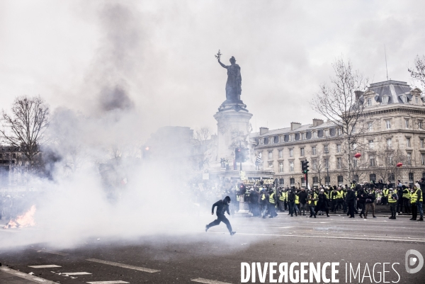 Acte 12 des gilets jaunes a paris.