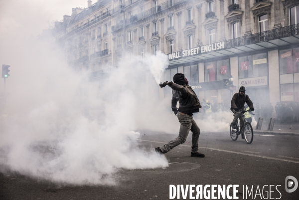 Acte 12 des gilets jaunes a paris.