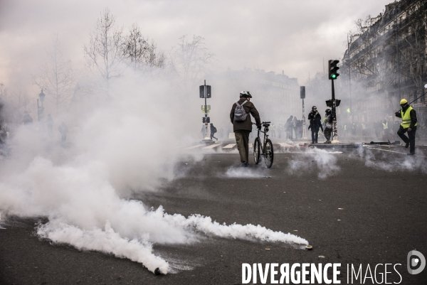 Acte 12 des gilets jaunes a paris.