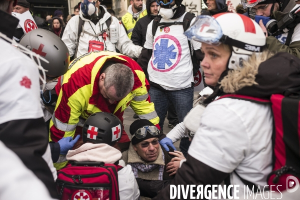 Acte 12 des gilets jaunes a paris.