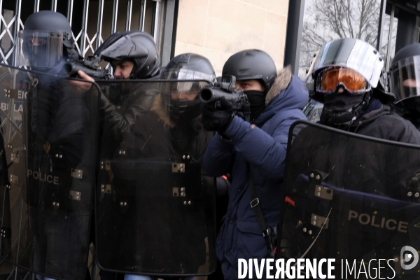 Marche des Bléssés, Acte XII des Gilets Jaunes Paris. March of injuried people, Act XII of Yellow Vests Paris. March of injuried people, Act XII of Yellow Vests Paris.