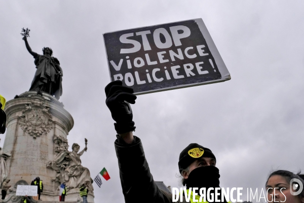 Marche des Bléssés, Acte XII des Gilets Jaunes Paris. March of injuried people, Act XII of Yellow Vests Paris. March of injuried people, Act XII of Yellow Vests Paris.