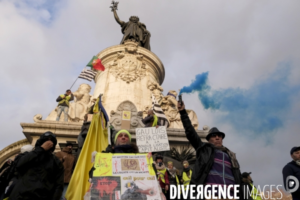 Marche des Bléssés, Acte XII des Gilets Jaunes Paris. March of injuried people, Act XII of Yellow Vests Paris. March of injuried people, Act XII of Yellow Vests Paris.