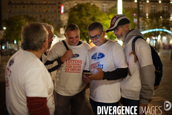 Une délégation de l usine Ford Europe Industries de Blanquefort (FAI) au Mondial de l auto à Paris, à l appel des syndicats CGT et CFTC.