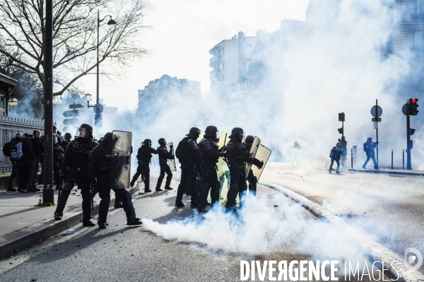 Gilets Jaunes - Acte XIII