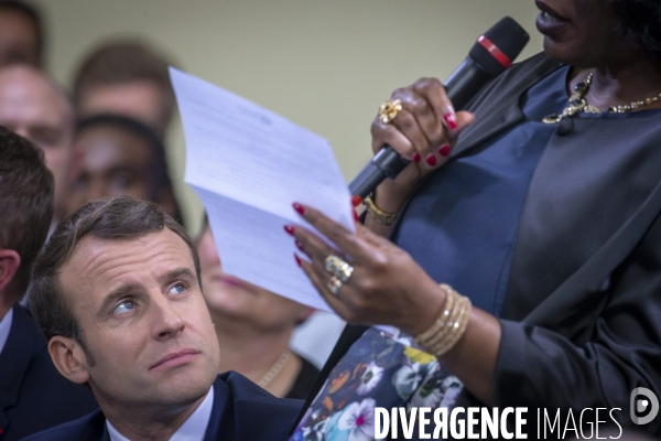 Emmanuel Macron : Grand débat à Evry-Courcouronnes
