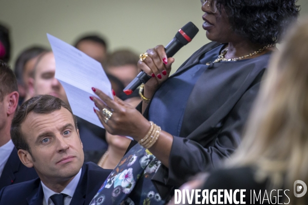 Emmanuel Macron : Grand débat à Evry-Courcouronnes