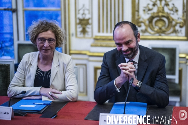 Grand débat, Edouard Philippe reçoit les organisations syndicales et patronales.