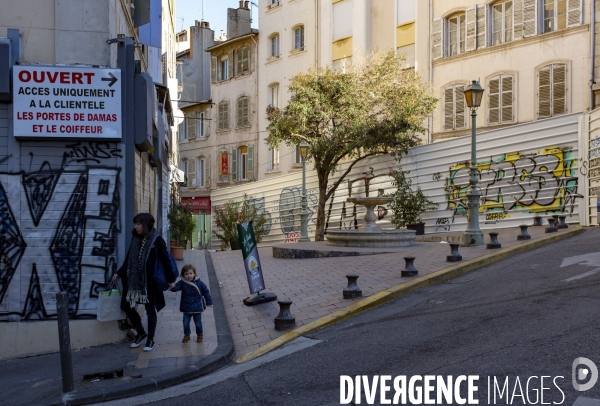 La rue d Aubagne à MArseille, 3 mois après le drame