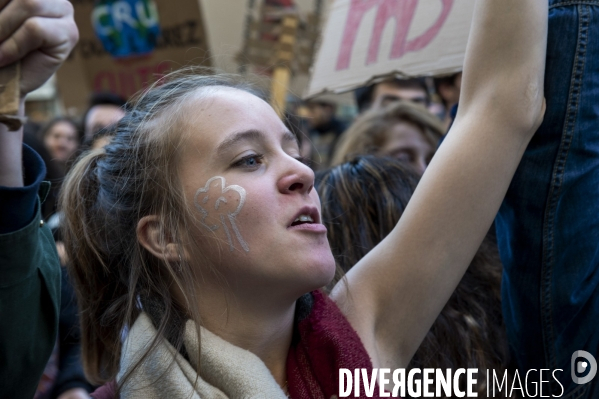 Manifestaion des lycéens ey des étudiants pour le climat