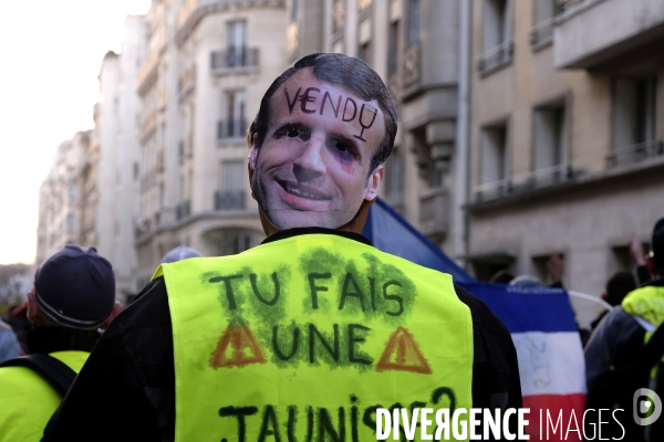 Gilets Jaunes Paris Acte 14. French yellow vests (Gilets jaunes) Protest Paris. .