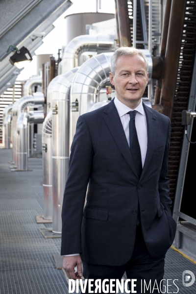 Bruno LE MAIRE inaugure le 8ème datacenter d  EQUINIX.