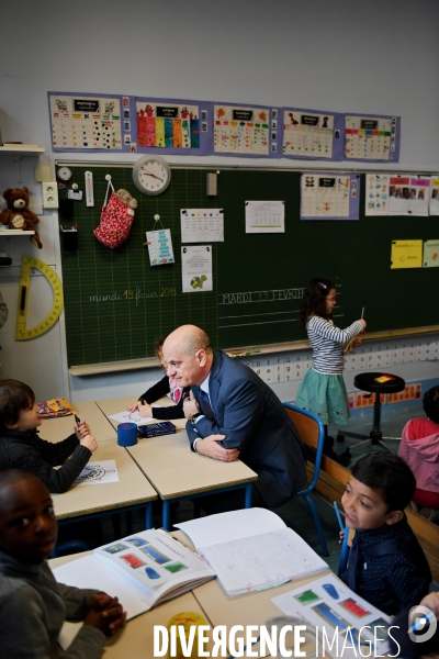 Déplacement de Jean Michel BLANQUER dans une école maternelle