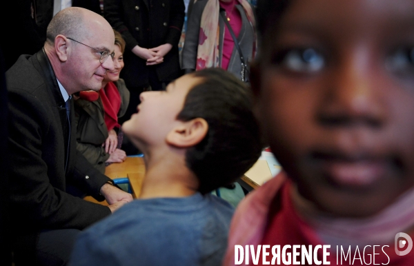 Déplacement de Jean Michel BLANQUER dans une école maternelle