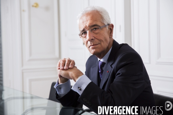 Maître Jean-Yves LE BORGNE, avocat au barreau de Paris, dans ses bureaux parisiens.