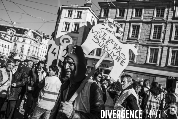 Dix jours sur les routes de France du grand débat et des ronds-points.