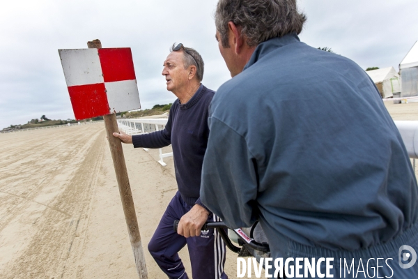 Courses hippiques sur plage à Plouescat