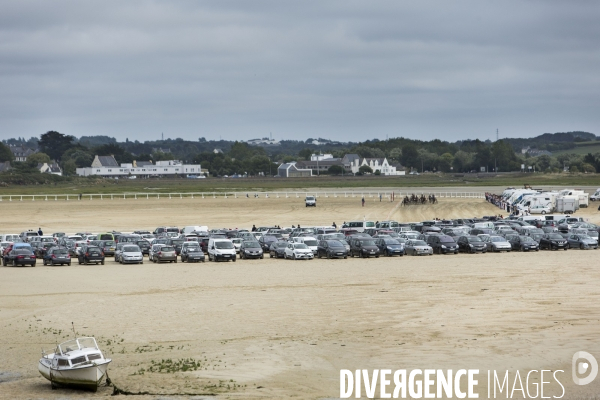 Courses hippiques sur plage à Plouescat