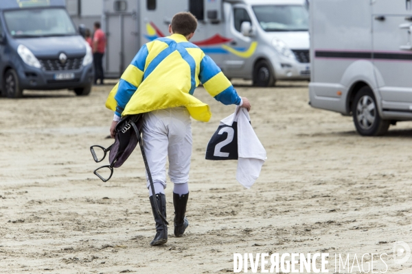 Courses hippiques sur plage à Plouescat