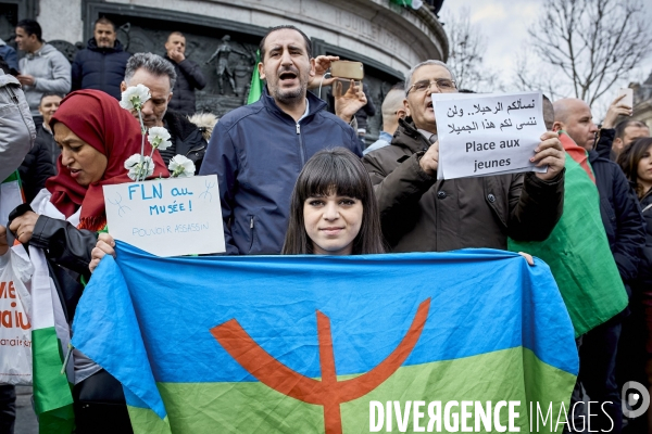 Manifestation des algeriens de France contre un 5e mandat de Bouteflika