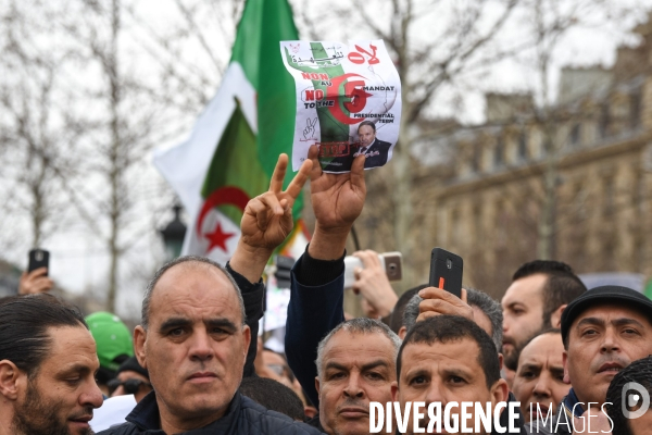 Manifestation contre la candidature du Président Boutéflika