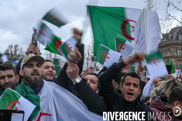 Manifestation contre la candidature du Président Boutéflika