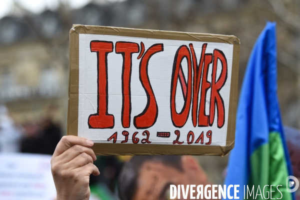 Manifestation contre la candidature du Président Boutéflika