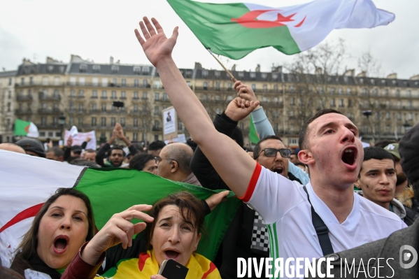 Manifestation contre la candidature du Président Boutéflika