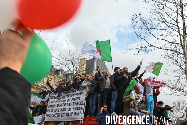 Manifestation contre la candidature du Président Boutéflika