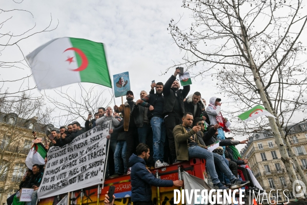 Manifestation contre la candidature du Président Boutéflika