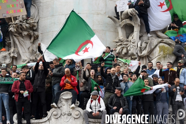 Manifestation contre la candidature du Président Boutéflika