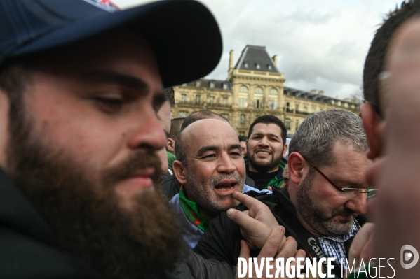 Manifestation contre la candidature du Président Boutéflika