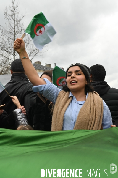 Manifestation contre la candidature du Président Boutéflika