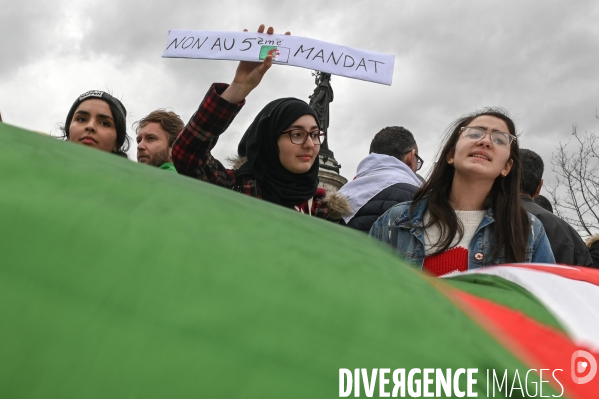 Manifestation contre la candidature du Président Boutéflika