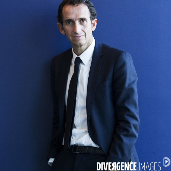 Alexandre BOMPARD, PDG du groupe Carrefour, dans son bureau au siège de Carrefour à Massy.