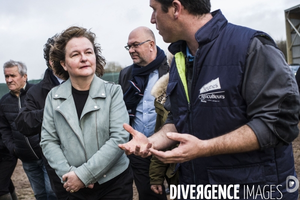 Déplacement de Nathalie Loiseau dans la Manche.