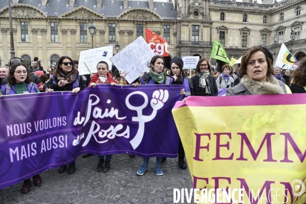 Femmes gilets jaunes à l honneur de la manifestation Gilets jaunes Acte XVII, le 9 mars 2019 à Paris.