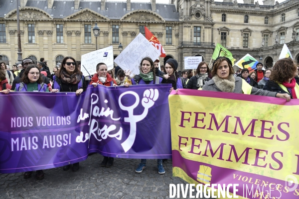 Femmes gilets jaunes à l honneur de la manifestation Gilets jaunes Acte XVII, le 9 mars 2019 à Paris.