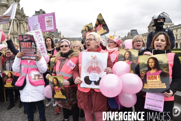 Femmes gilets jaunes à l honneur de la manifestation Gilets jaunes Acte XVII, le 9 mars 2019 à Paris.