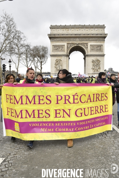 Femmes gilets jaunes à l honneur de la manifestation Gilets jaunes Acte XVII, le 9 mars 2019 à Paris.