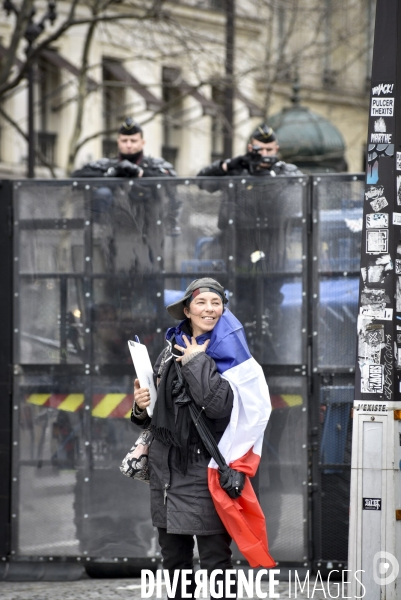 Femmes gilets jaunes à l honneur de la manifestation Gilets jaunes Acte XVII, le 9 mars 2019 à Paris.