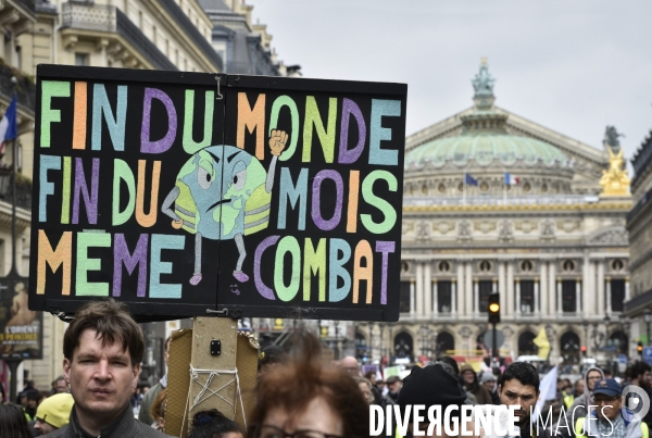 Femmes gilets jaunes à l honneur de la manifestation Gilets jaunes Acte XVII, le 9 mars 2019 à Paris.