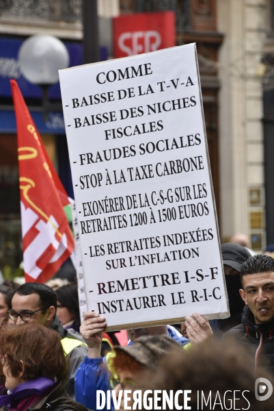 Femmes gilets jaunes à l honneur de la manifestation Gilets jaunes Acte XVII, le 9 mars 2019 à Paris.