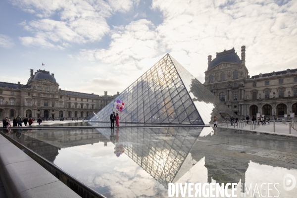 Pyramide du Louvre