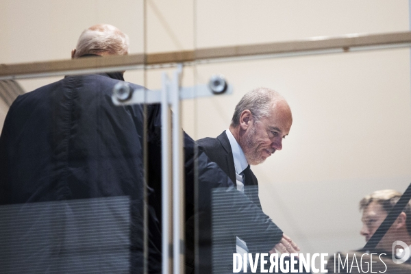 Ouverture du procès de Bernard TAPIE