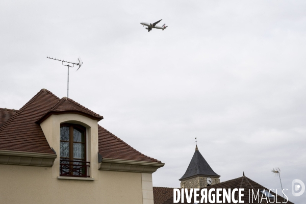 Les nuisances sonores dûes aux avions autour de Roissy CDG.