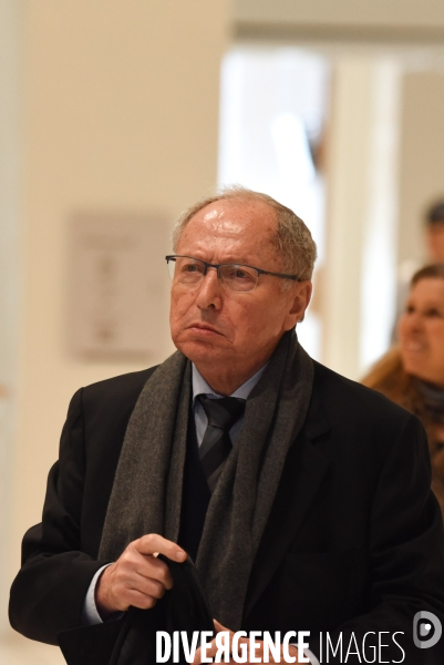 Bernard Tapie au tribunal dans l affaire Crédit Lyonnais